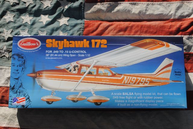 Guillow's 802  Skyhawk 172